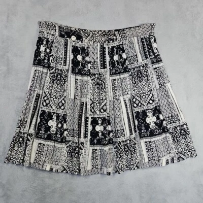 Cambridge Dry Goods Women's Knee Length Skirt Black Ivory Multi Patterned Sz 10 - Image 1 of 4