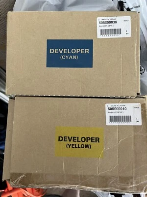 Desarrollador XEROX Versant 80 180 2100 3100. Nuevo OEM.  Cian y amarillo 505S0038/40 Foto 1 de 2