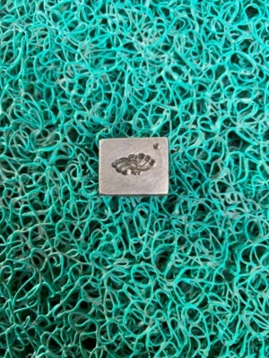 Antiguo Coleccionable Raro Bronce Tallado a Mano Arte Floral Figura Joyería Molde Troquel Foto 1 de 4