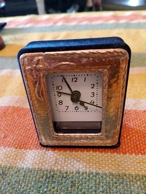 Piccola Sveglia Da Comodino O Tavolo Argento 925 - Immagine 1 di 4