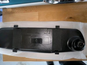 Rückfahrkamera Mit Dashcam Und Allem Installationsmaterial - Bild 1 von 5