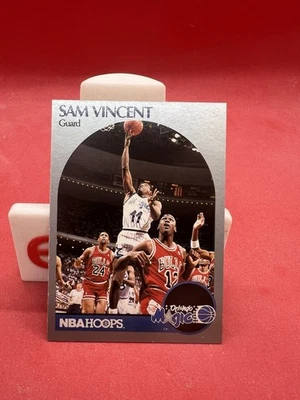 1990 HOOPS # 223 SAM VINCENT MICHAEL JORDAN Wearing # 12 RARE JORDAN CARD MINT - Image 1 of 2