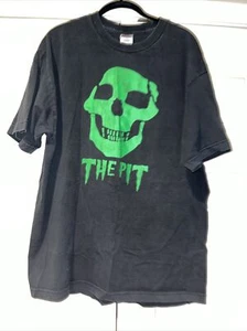 Vintage “Hit Man Fight Gear” Legacy Of brutality, Green Skull Graphic T-shirt XL - Picture 1 of 7
