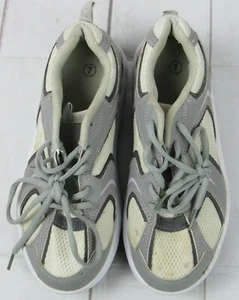 Womens White & Gray Walking Tennis Shoe Size 7 - Picture 1 of 7