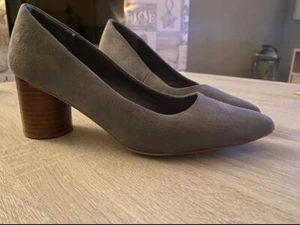 CARVELA KURT GEIGER GREY 2.5” CHUNKY HEAL SIZE 5 COURT SHOE - Picture 1 of 8