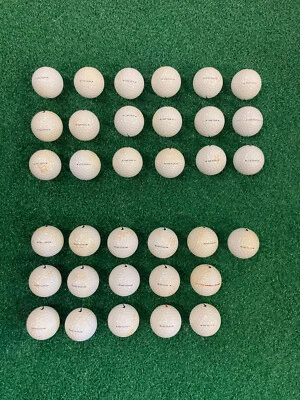 18 pelotas de golf Nike One Tour y 16 Tour D con cubierta de uretano - ¡Ya no se fabrican! Foto 1 de 2