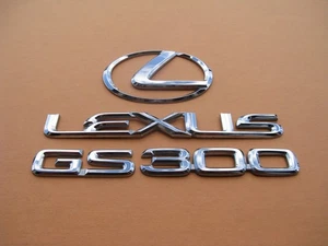 1998-2005 LEXUS GS300 REAR TRUNK GATE LID CHROME EMBLEM LOGO BADGE SIGN A46964 - Picture 1 of 5
