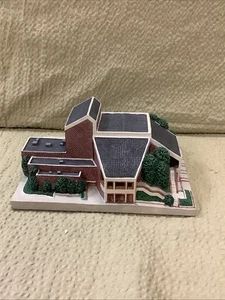 Danbury Mint  Nashville Tennessee Opryland The New Grand Ole Opry Replica 1994 - Picture 1 of 5