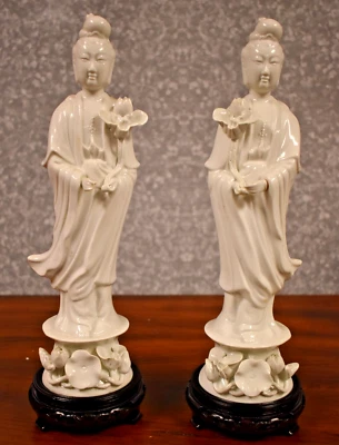 一对 12 英寸带 STAND 复古 BLANC DE CHINE KWAN-YIN 雕像无损坏! — 第 1/4 张图片