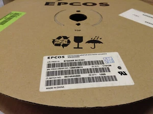 1000 Stück EPCOS B72205S0301K321 Metalloxyd 470V 400A Varistoren 1 Rolle M1786A - Picture 1 of 2