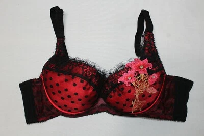 Black lace on Red underwire push-up Bra- bow detail - Size 30B  - Image 1 of 4