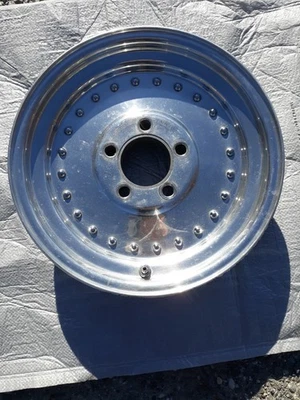 Rueda de arrastre automática Center Line 15x3,5 Chevy 1986 Foto 1 de 4