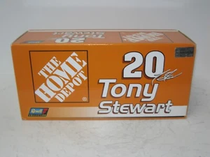 1/18 PONTIAC #20 HOME DEPOT/TONY STEWART GRAND PRIX DIECAST RACE CAR NIB 1999 - Picture 1 of 6