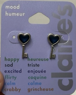 Pendientes Claire’s Heart Key Mood cambia de color Foto 1 de 4