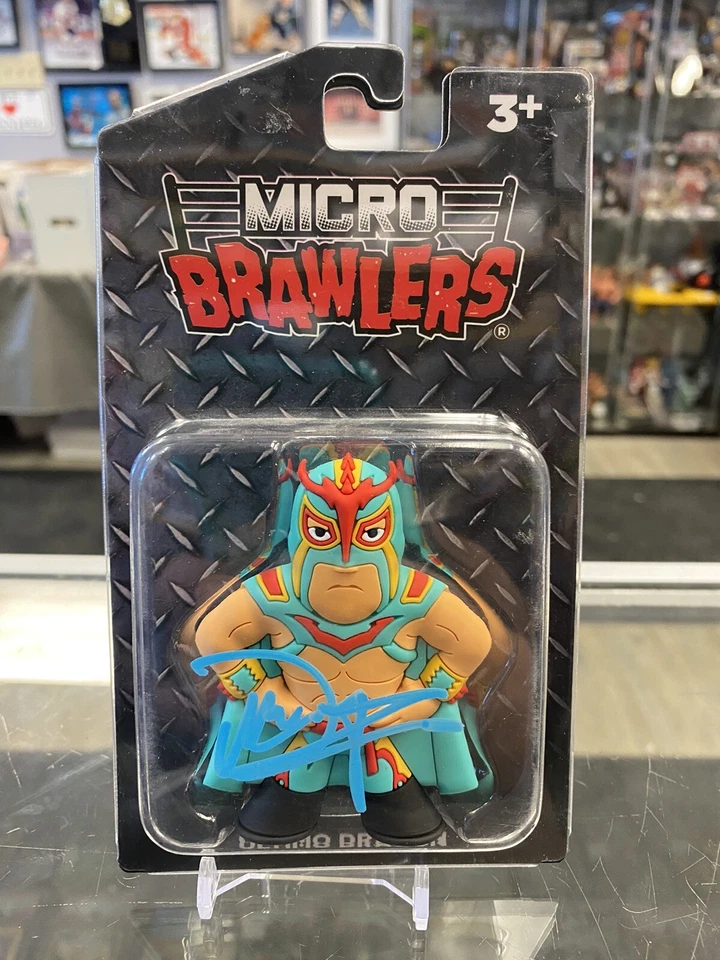 Micro Brawler firmado por Ultimo Dragon RARO WWE WCW Foto 1 de 1