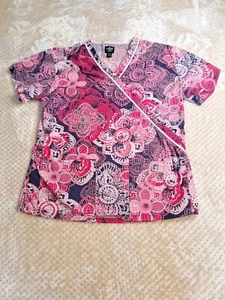 Med Couture Womens Scrub Shirt Sz Xs Pinks And Purples Floral Two Pockets - Picture 1 of 14