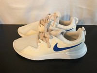 nike panelled tessen running shoes