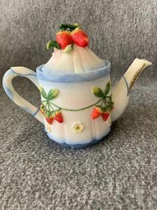 Coprifrutta in ceramica per teiera - Foto 1 di 6