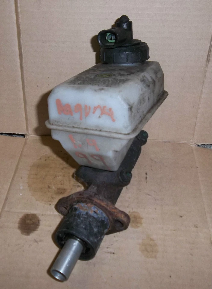 CILINDRO MAESTRO FRENO 2 TUBOS RENAULT LAGUNA 1997-2000 311843 BOSCH Foto 1 de 1