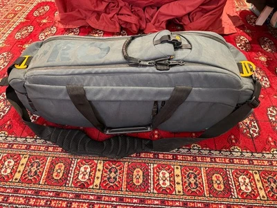 Bolsa para cámara KATA CCC-1 profesional tamaño completo con divisores Foto 1 de 4