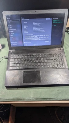 Asus Laptop - Image 1 of 4