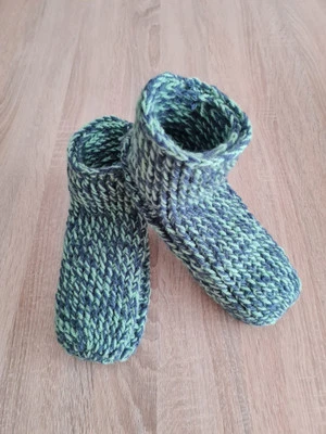 Gr.40/41Neu Hausschuhe Hüttenschuhe Puschen Haussocken Handarbeit Handgestrickt  - Bild 1 von 3