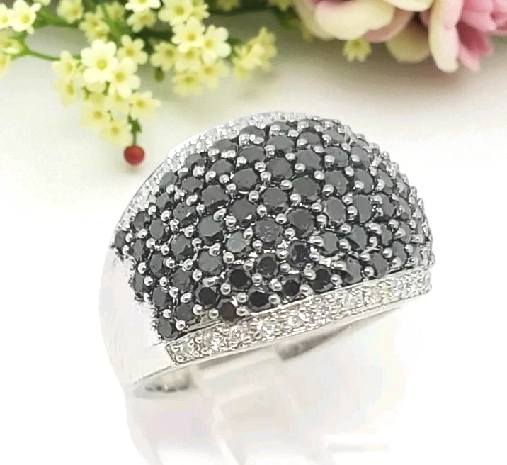 Anillo de oro blanco de 14 quilates redondo natural diamante blanco y negro talla 7 precio de venta sugerido por el fabricante $1,600 Foto 1 de 4