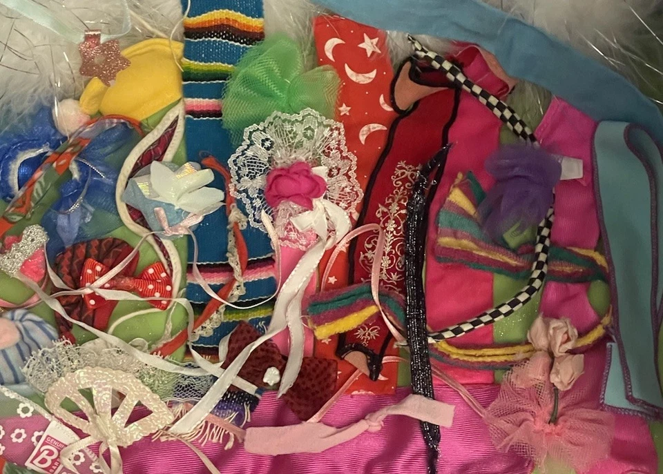 Accesorios para muñecas Barbie: corbatas, envolturas, bufandas y más 35 artículos de repuesto Foto 1 de 4