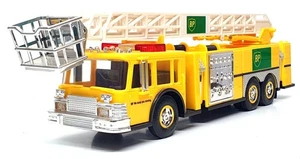 China Brand 1/35 Scale CBFE02 - Battery Operated BP Aerial Tower Fire Truck - Picture 1 of 5