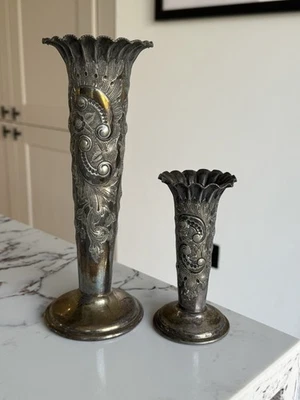 Jarrón antiguo victoriano Atkin Brothers Sheffield Inglaterra placa de plata en relieve Foto 1 de 4