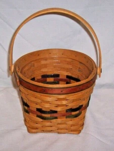 Longaberger HAND WOVEN BANDED EASTER BASKET 6 1/4 " TALL X 8 " W PLASTIC INSERT - Picture 1 of 4