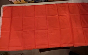 Solide rote Flagge - 60" x 36" Outdoor Nylon Banner mit Ösen - Bild 1 von 1