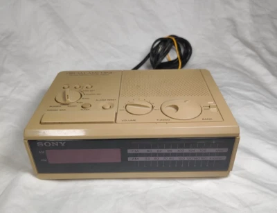 SONY DREAM MACHINE FM/AM Vintage Digital Alarm Clock Radio ICF-C2W - TESTED - Image 1 of 4