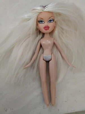 Bratz Doll Spiderman 3 Cloe 2007,  Highlights, Nude, Earrings - Image 1 of 4