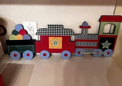 Набор из 3 деревянных настенных вагонов-локомотивов Train Choo Choo Kids Line - Изображение 1 из 4