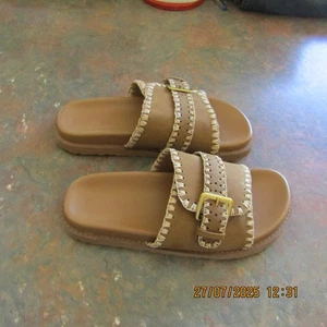 Nice Pair of Size 40 Sportsgirl Tan Slides RRP $59.95 NWT - Imagen 1 de 6