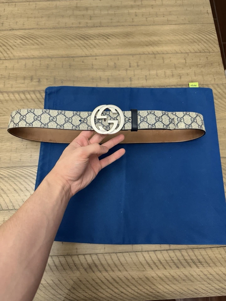 Cinturón Gucci con monograma para hombre Foto 1 de 4