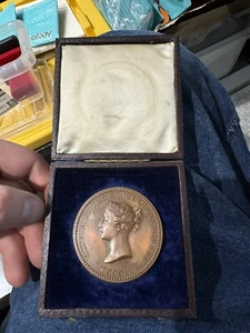 Queen Victoria Bronze Medallion 1872 National Science and Art Award Wyon (22557) - Picture 1 of 9