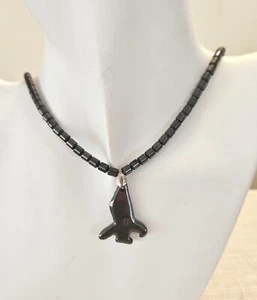 Hematite Whale Pendant Necklace Black Beads Barrel Clasp Closure Vintage - Picture 1 of 4