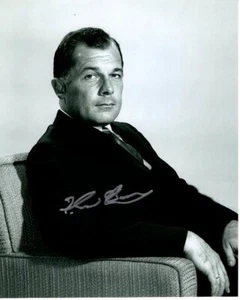 F. LEE BAILEY Signed 8x10 Photo w/ Hologram COA - Picture 1 of 2