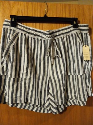 St Johns Bay 55% linen/rayon shorts size 0X Available navy & white stripe - Image 1 of 4