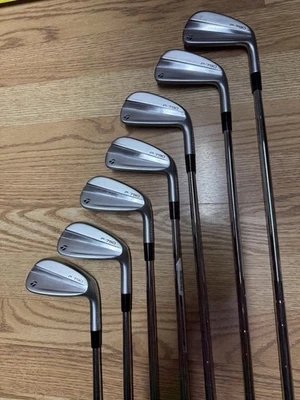 Juego de plancha cromada TaylorMade P790 2023 4-PW- Dynamic Gold 105 S300 Stiff Flex Foto 1 de 4