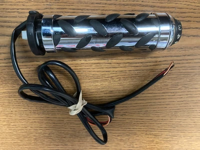 Harley Davidson 1" Chrome & Rubber Diamond Plate Style Heated Hand Grip - Image 1 of 4