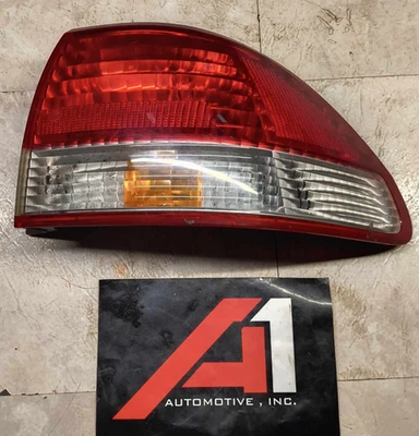 Conjunto de luz trasera derecha HONDA ACUERDO 01 02 Foto 1 de 4