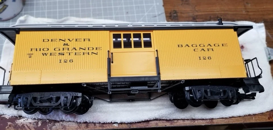 LGB 3084 Denver & Rio Grande Western Baggage Car 126 G Scale