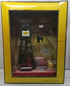 RAIL KING MTH SHELL # 455 OIL DERRICK 30-9027 SUNOCO OIL PIPE PUMPING OPERATION - Picture 1 of 6