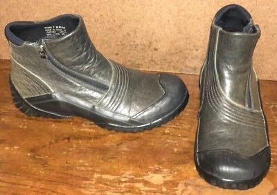 Botas de lluvia Clarks Muckers de cuero gris para mujer talla 7M Foto 1 de 4