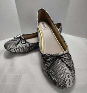 NO CALL shoes Womens Size 12M Ballet Flat Taupe faux reptile Print Bow - Picture 1 of 16