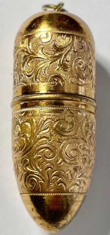 ANTIQUE MADE IN AUSTRIA ETCHED GOLD FILL BOBBIN AND THIMBLE HOLDER Cover