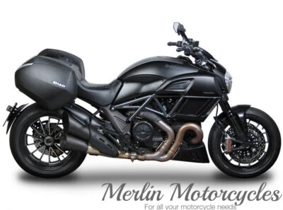Ducati Diavel 2012-2018 Complete SHAD Luggage Set - SH36 Panniers & Fitting Kits — 第 1/4 张图片